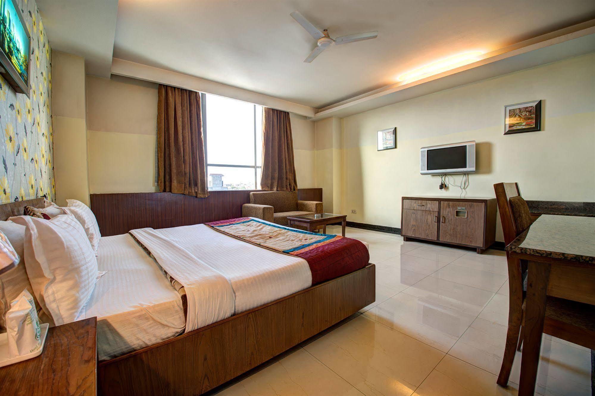 Hotel Pr Residency Amritsar Dış mekan fotoğraf